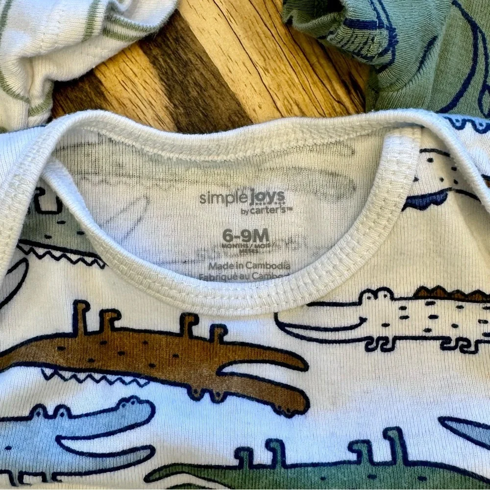 Carter's Green and White Bodysuits